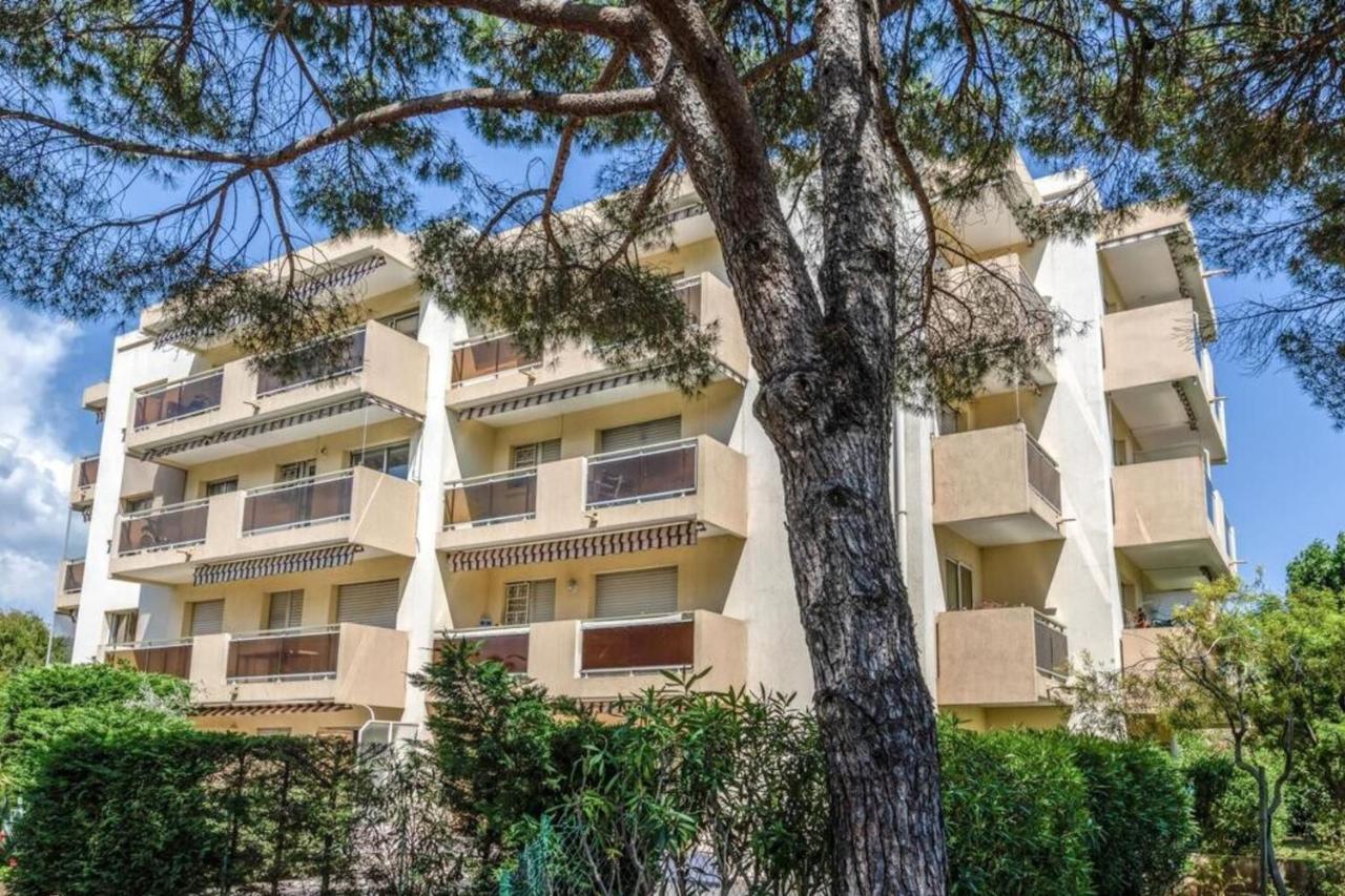 Chic Appart'Hotel Du Port Frejus Ngoại thất bức ảnh